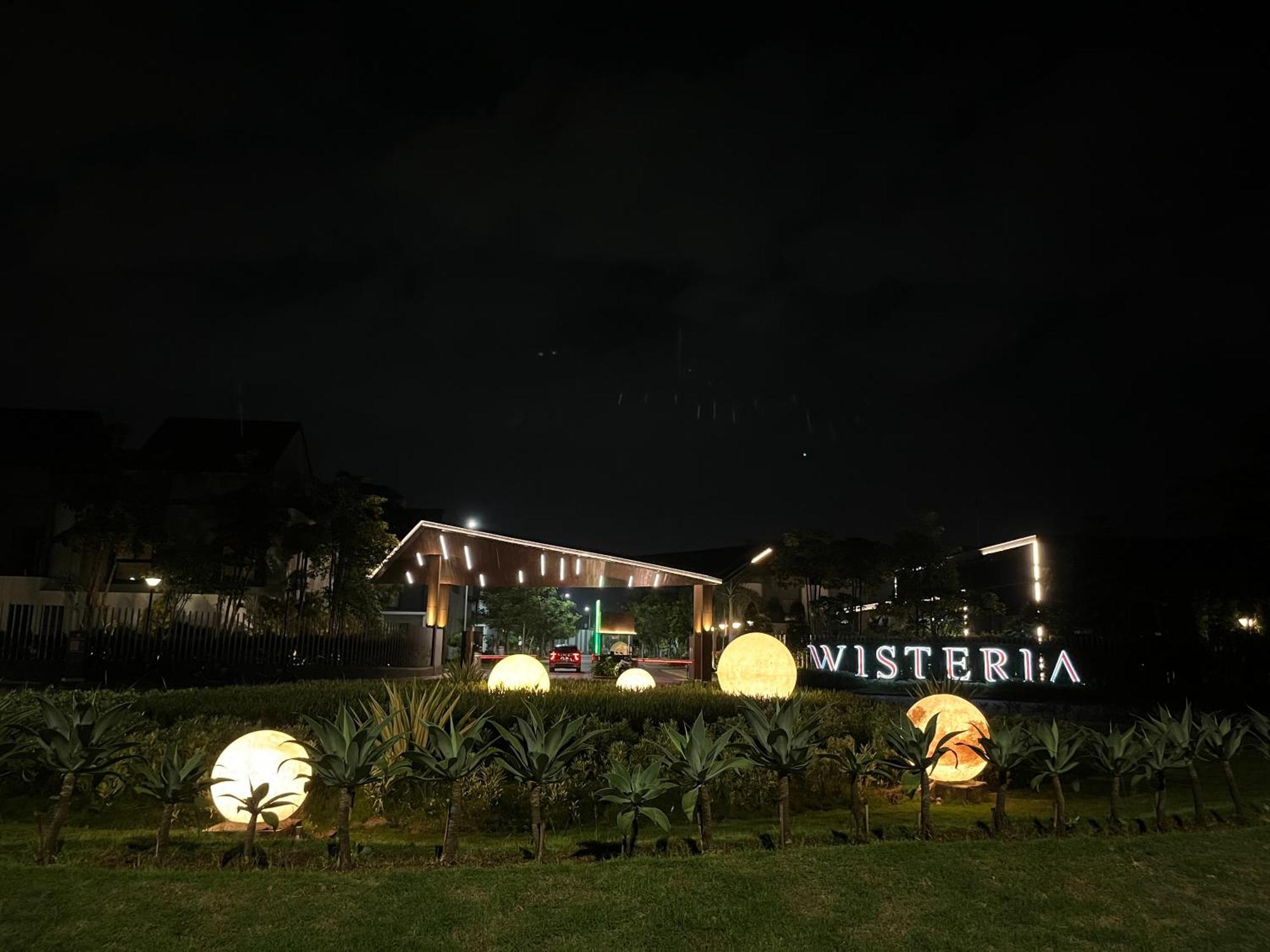 2 Floor Cozy House In Wisteria Jakarta Garden City Exterior foto